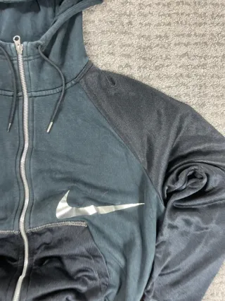 ¡¡OFERTA!! Talla M Chaqueta Nike Negra