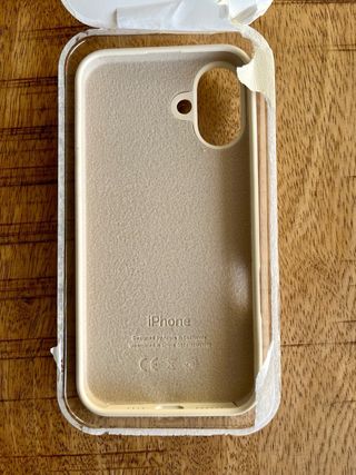 Funda iPhone 16 Plus Silicone Case