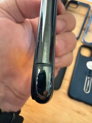 iPhone 11 Pro Max 256GB Verde + 6x Fundas