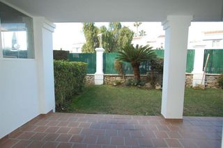 Piso en venta en Los Naranjos - Las Brisas en Marbella