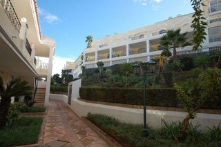 Piso en venta en Los Naranjos - Las Brisas en Marbella
