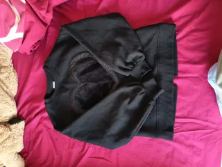 Sudadera Zara niña corazón negro