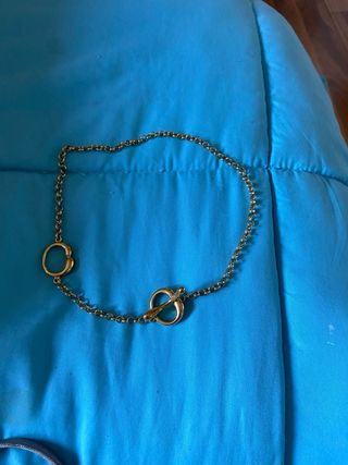 Collar/ gargantilla,  dorado con cierre de anilla