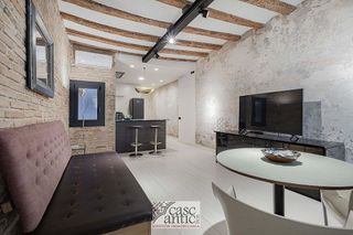 Piso en venta en El Raval en Barcelona