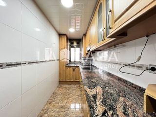 Piso en venta en Artigas - Llefià en Badalona