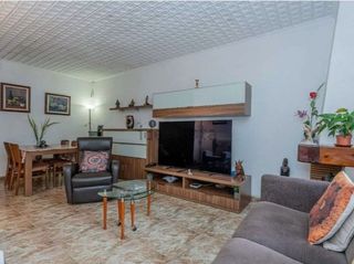 Casa adosada en venta en Pubilla Cases en Hospitalet de Llobregat, L´