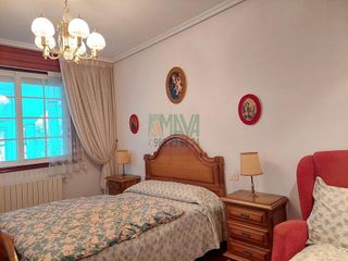 Chalet en venta en Ribadavia