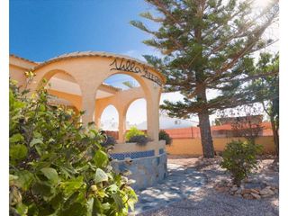 Chalet en venta en La Siesta - El Salado - Torreta en Torrevieja