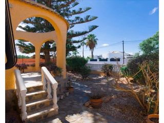Chalet en venta en La Siesta - El Salado - Torreta en Torrevieja