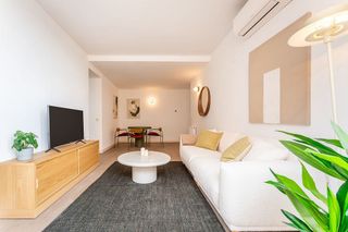 Piso en venta en Sanchinarro en Madrid