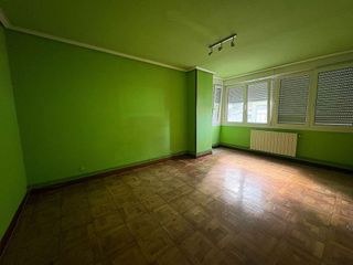Piso en venta en General Dávila en Santander