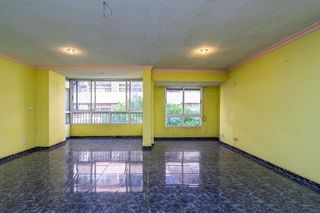Piso en venta en Ensanche - Diputación en Alicante