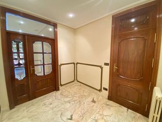 Piso en venta en Paseo Sagasta en Zaragoza