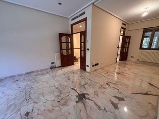Piso en venta en Paseo Sagasta en Zaragoza