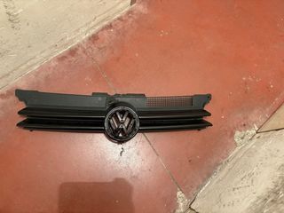 Rejilla Delantera Golf IV Original VW