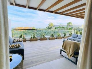 Piso en venta en Los Naranjos - Las Brisas en Marbella