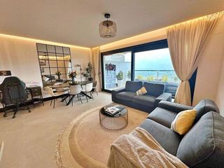 Piso en venta en Los Naranjos - Las Brisas en Marbella