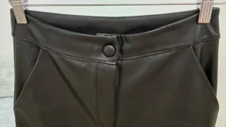 Pantalón polipiel negro Florencia