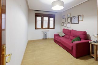 Piso en venta en Laviada en Gijón