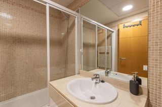 Piso en venta en Camino de Ronda - Rosaleda en Granada