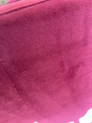 Sofá / banco de terciopelo, color burdeos/ vino