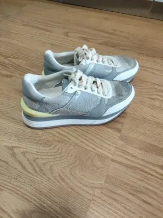 Zapatillas Giossepo Talla 35