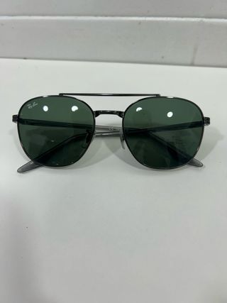 Gafas de sol Ray-Ban negras polarizadas