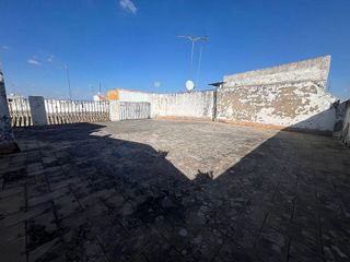 Casa adosada en venta en Marchena