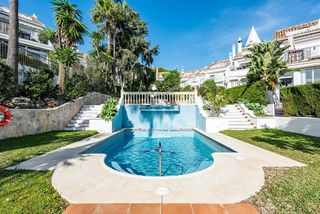 Casa pareada en venta en Nagüeles Alto en Marbella