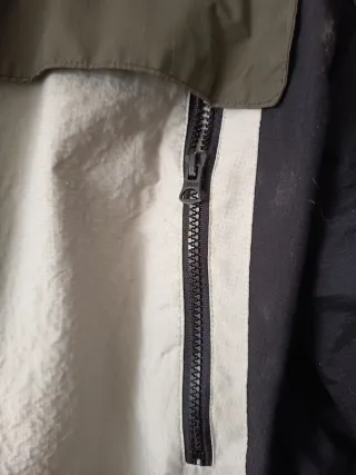 Chaqueta impermeable cortavientos