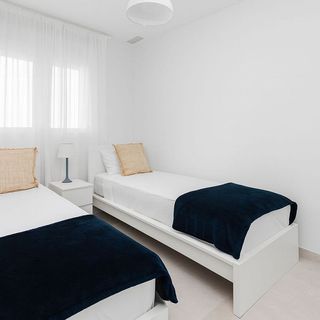 Piso en venta en Puerto - Plaza de Toros en Estepona