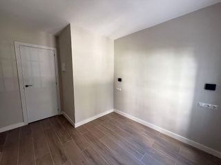 Piso en venta en Rochelambert en Sevilla