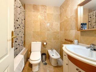 Piso en venta en Puerto - Plaza de Toros en Estepona