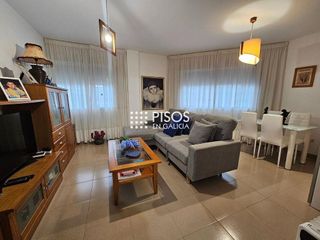Piso en venta en Grove (O)