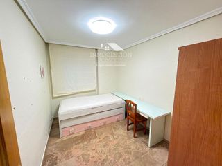 Piso en venta en Santa Cruz - Industria - Polígono Campollano en Albacete