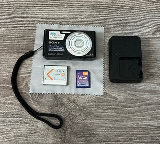 Cámara Digital Sony Cyber-shot DSC-W610 Negra