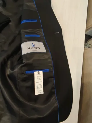 Traje negro elegante - puesto una vez