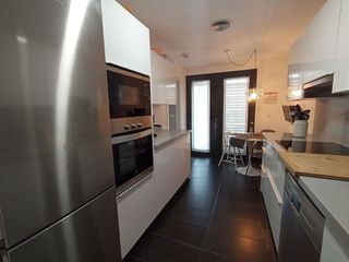 Piso en venta en Poniente-Norte - Miralbaida - Parque Azahara en Córdoba