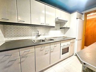 Piso en venta en Reyes en Parla