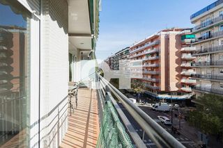Piso en venta en La Maternitat i Sant Ramon en Barcelona