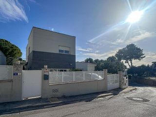Chalet en venta en Montornés - Las Palmas - El Refugio en Benicasim/Benicàssim