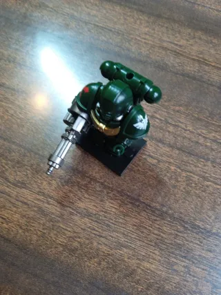 Figura "Lego Warhammer 40k"