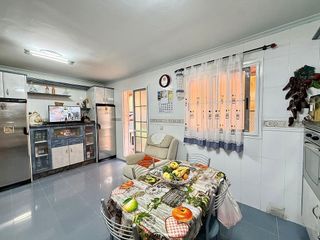 Casa adosada en venta en Los Molinos - Villa Blanca en Almería