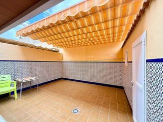 Casa adosada en venta en Los Molinos - Villa Blanca en Almería