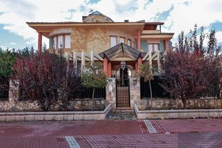 Chalet en venta en Calatayud