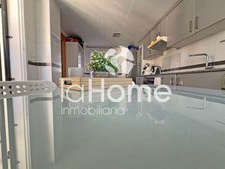 Casa pareada en venta en La Conarda en Pobla de Vallbona (la)