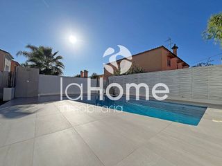 Casa pareada en venta en La Conarda en Pobla de Vallbona (la)