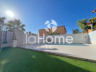Casa pareada en venta en La Conarda en Pobla de Vallbona (la)