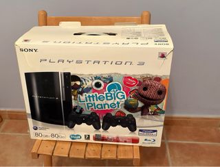 Playstation 3 con mochila, 3 mandos y 15 juegos
