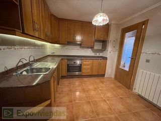 Piso en venta en Yecla